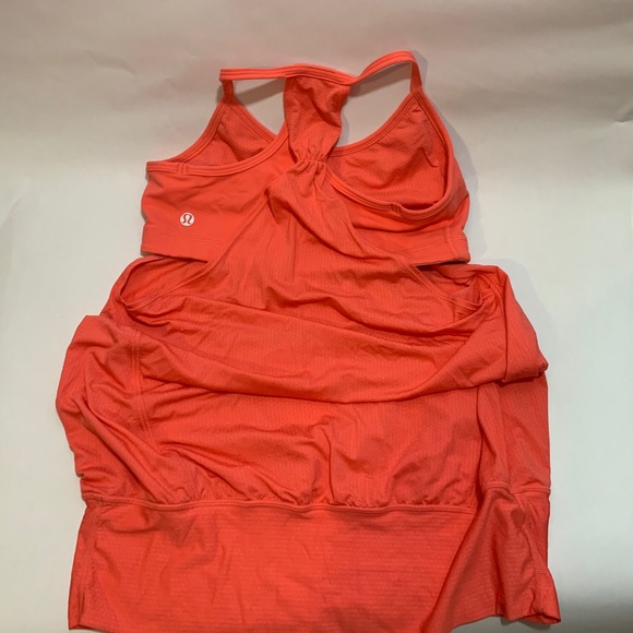 Lululemon Top with Built-in Bra - Picture 3 of 3